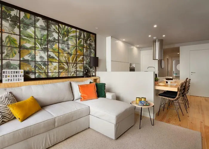 Janika's Patio Porto